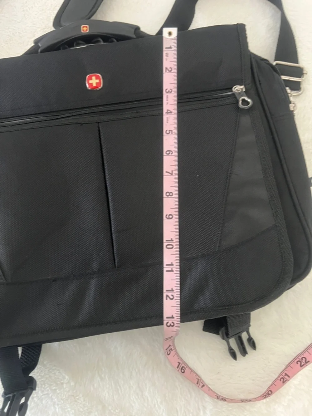 SwissGear Black Laptop Messenger Bag with Red Logo crossbody with 5-place to use